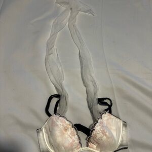 Victoria’s Secret Dream Angels Embroidered Sheer Bra – 32C (NWT)